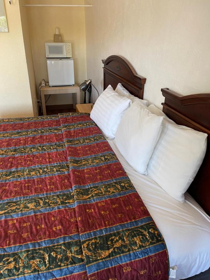 Villa West Motel Флоренс Экстерьер фото