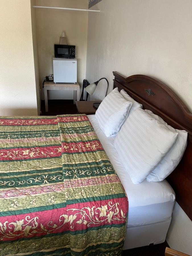 Villa West Motel Флоренс Экстерьер фото