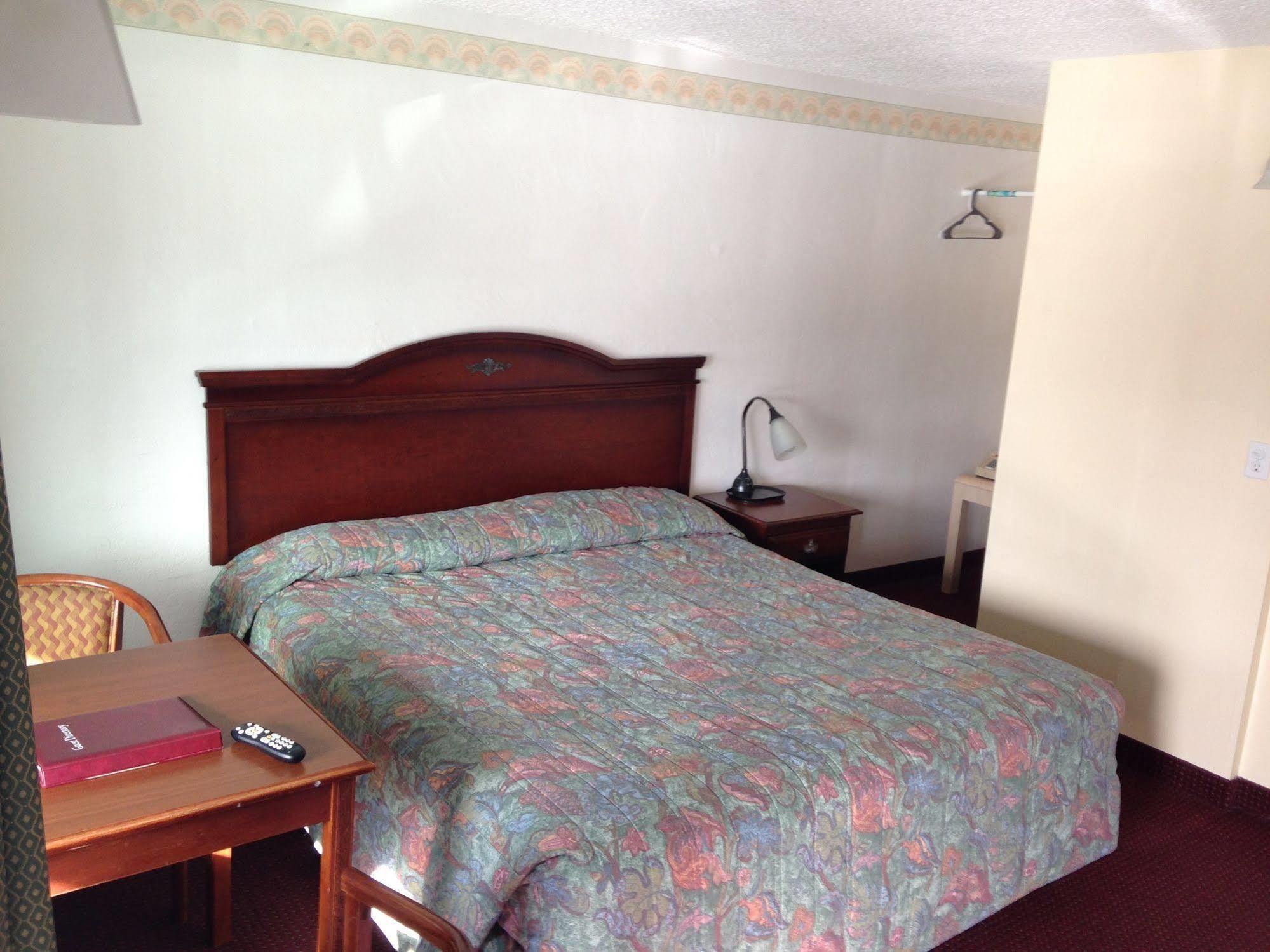 Villa West Motel Флоренс Экстерьер фото